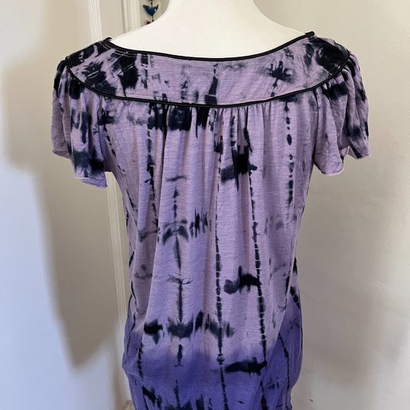 Beautiful Tie dyed top - Picture 2 of 2